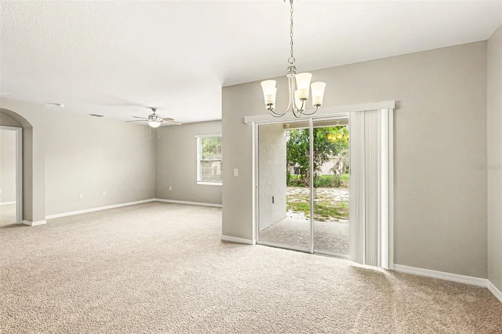 996 SUMMER GLEN DRIVE Winter Haven, FL 33880