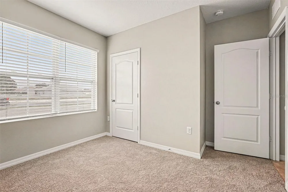996 SUMMER GLEN DRIVE Winter Haven, FL 33880