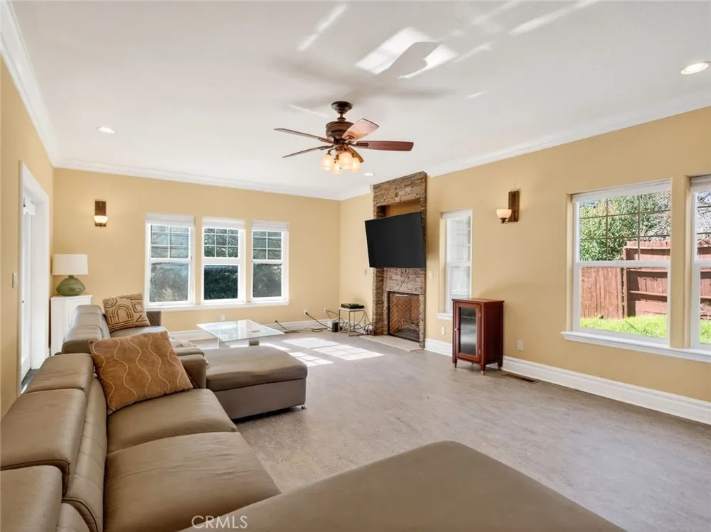 605 Redwood Ukiah, CA 95482