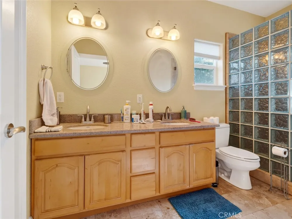 605 Redwood Ukiah, CA 95482
