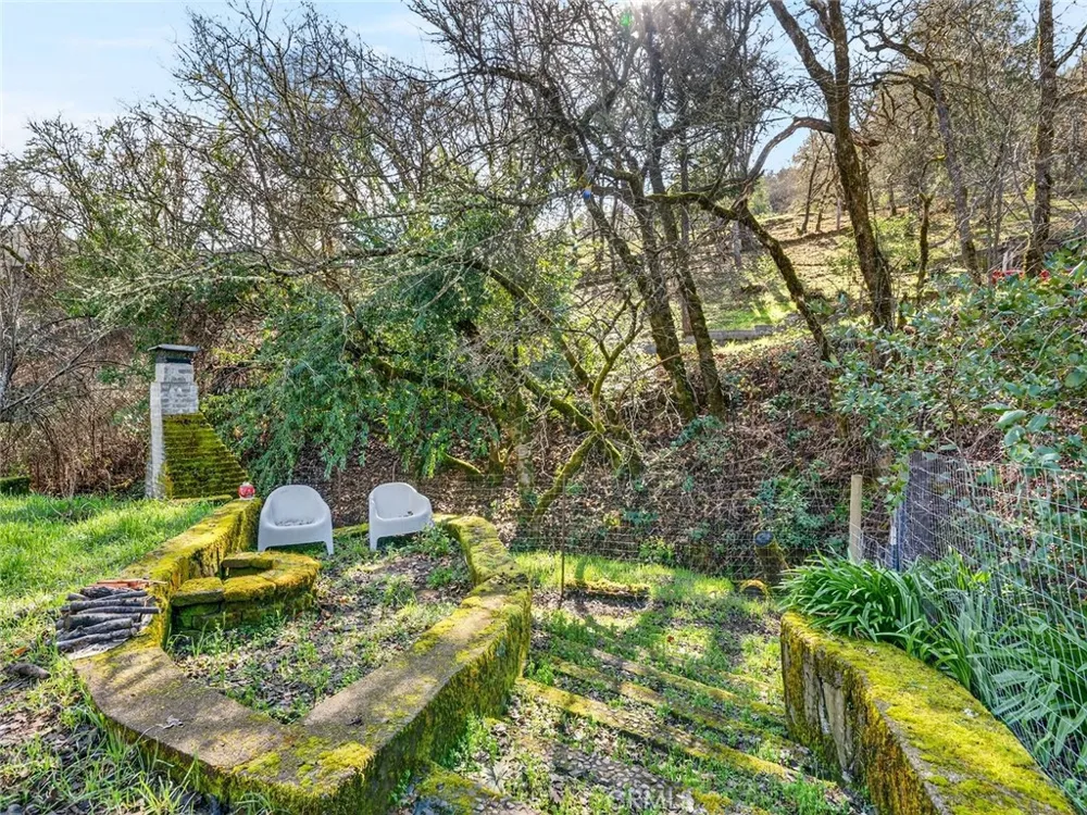605 Redwood Ukiah, CA 95482