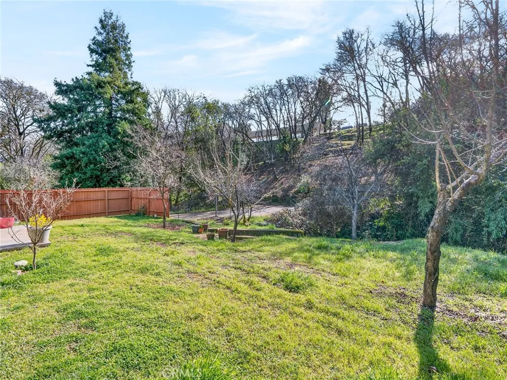 605 Redwood Ukiah, CA 95482
