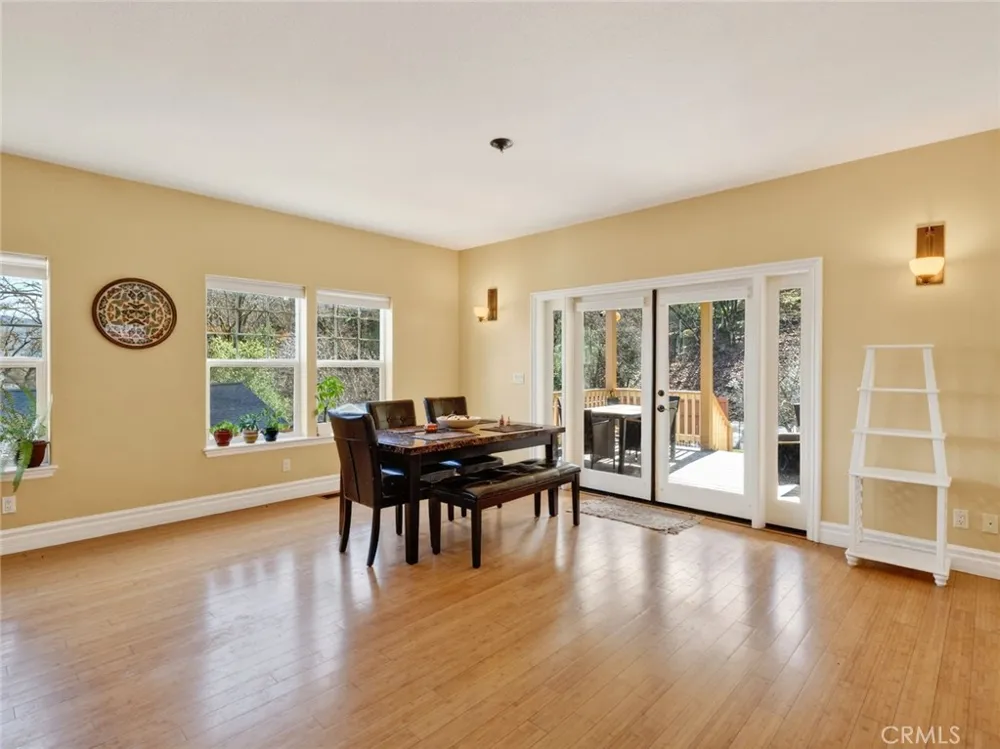 605 Redwood Ukiah, CA 95482