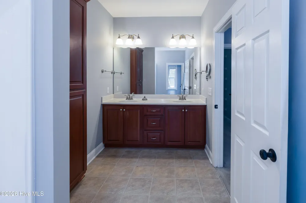 294 Pinecroft Drive Dunn, NC 28334