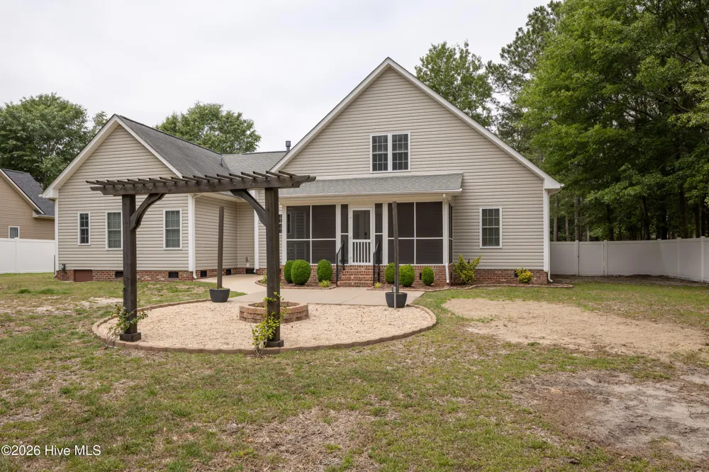 294 Pinecroft Drive Dunn, NC 28334