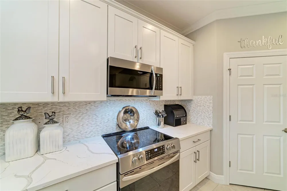 202 BELLA VISTA TERRACE #28D Nokomis, FL 34275