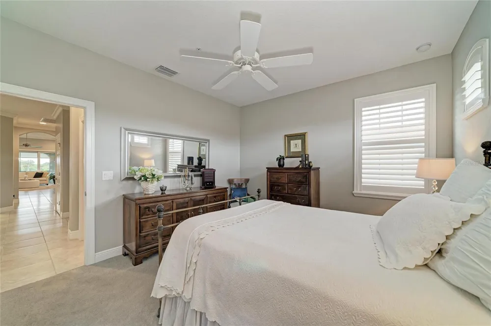 202 BELLA VISTA TERRACE #28D Nokomis, FL 34275