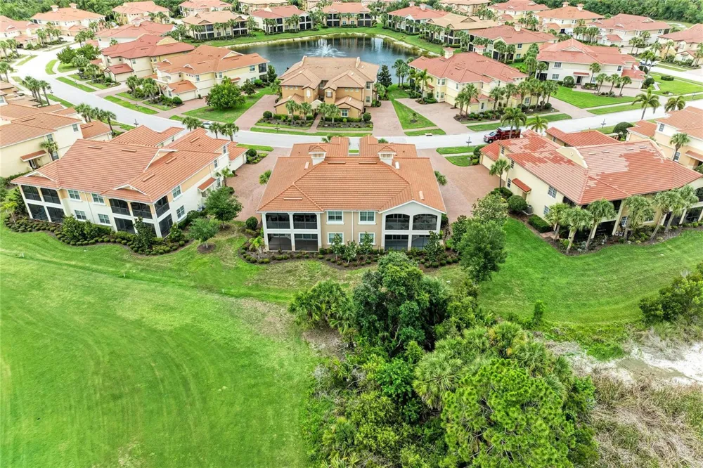 202 BELLA VISTA TERRACE #28D Nokomis, FL 34275