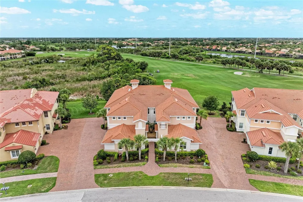 202 BELLA VISTA TERRACE #28D Nokomis, FL 34275