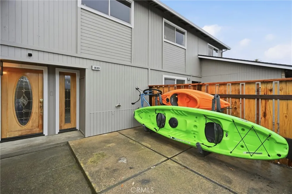 1633 Montana Vista Lakeport, CA 95453