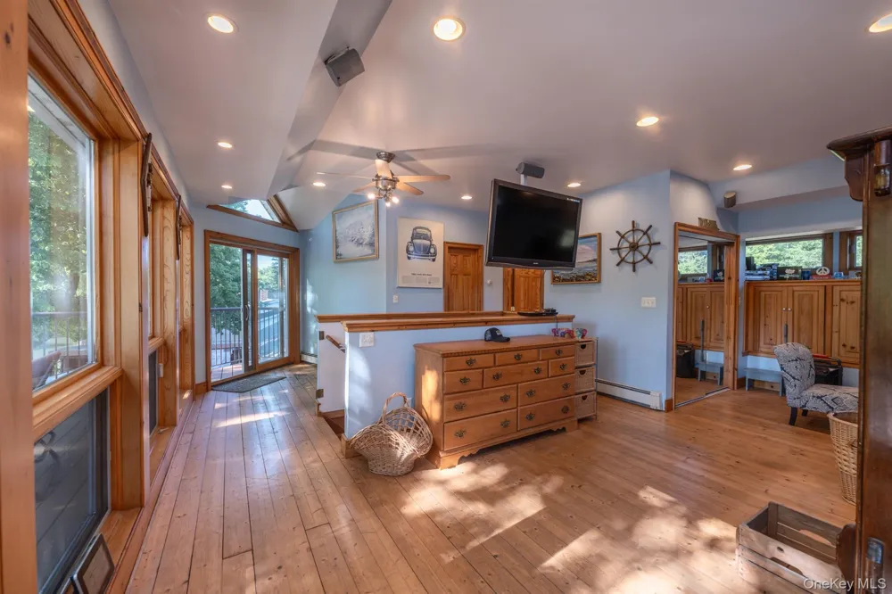 234 Sawmill Road Lake Katrine, NY 12449