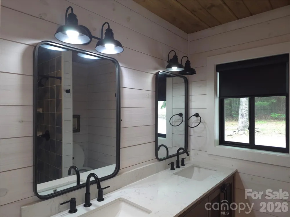 826 Shumont Road Black Mountain, NC 28711
