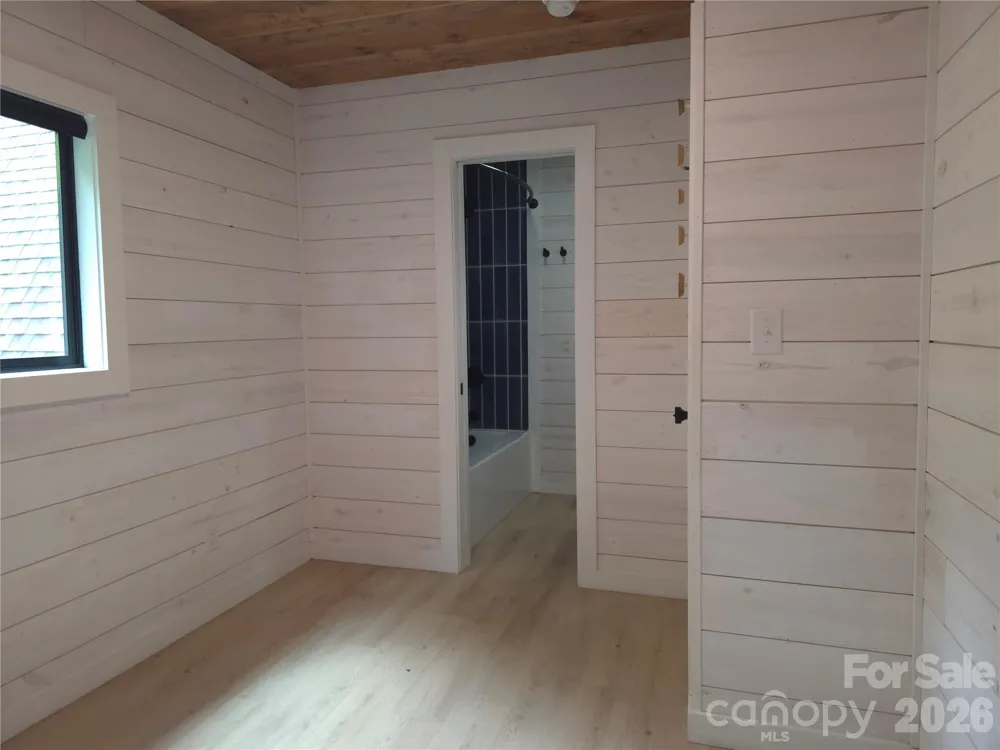 826 Shumont Road Black Mountain, NC 28711