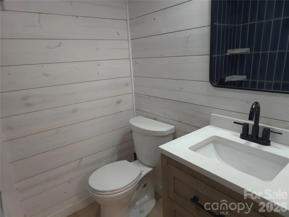 826 Shumont Road Black Mountain, NC 28711