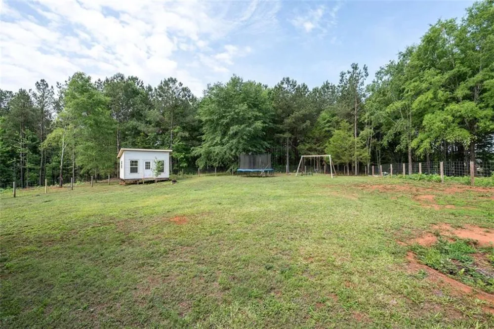 2185 Clotfelter Road Bogart, GA 30622