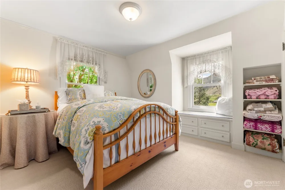 3 A Ross Road Twisp, WA 98856