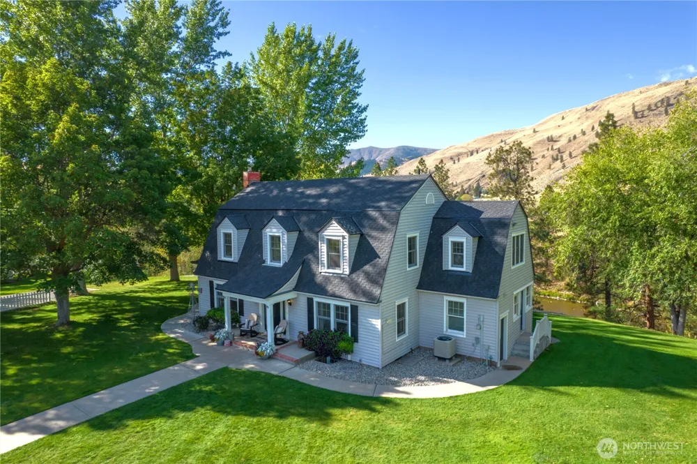 3 A Ross Road Twisp, WA 98856