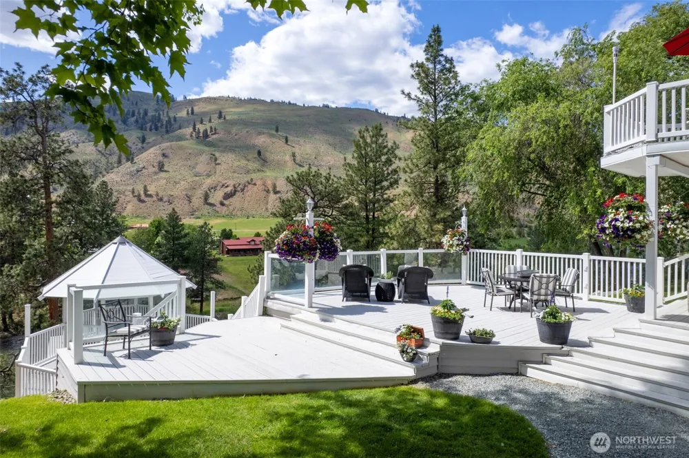 3 A Ross Road Twisp, WA 98856