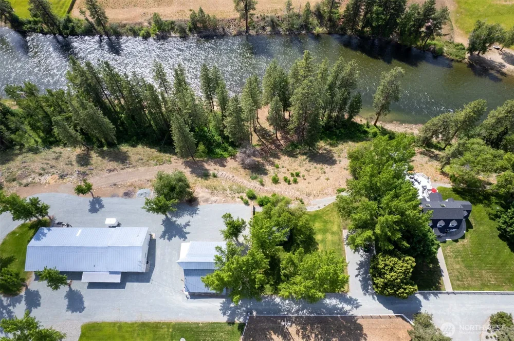 3 A Ross Road Twisp, WA 98856
