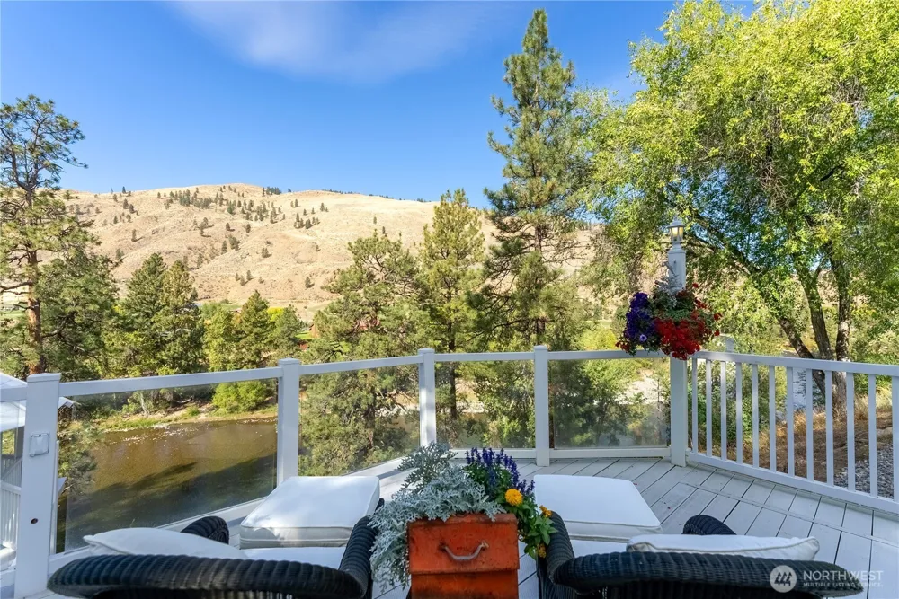 3 A Ross Road Twisp, WA 98856
