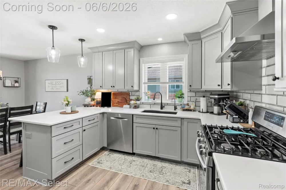 2288 Lost Creek Drive Clayton Charter Township, MI 48433
