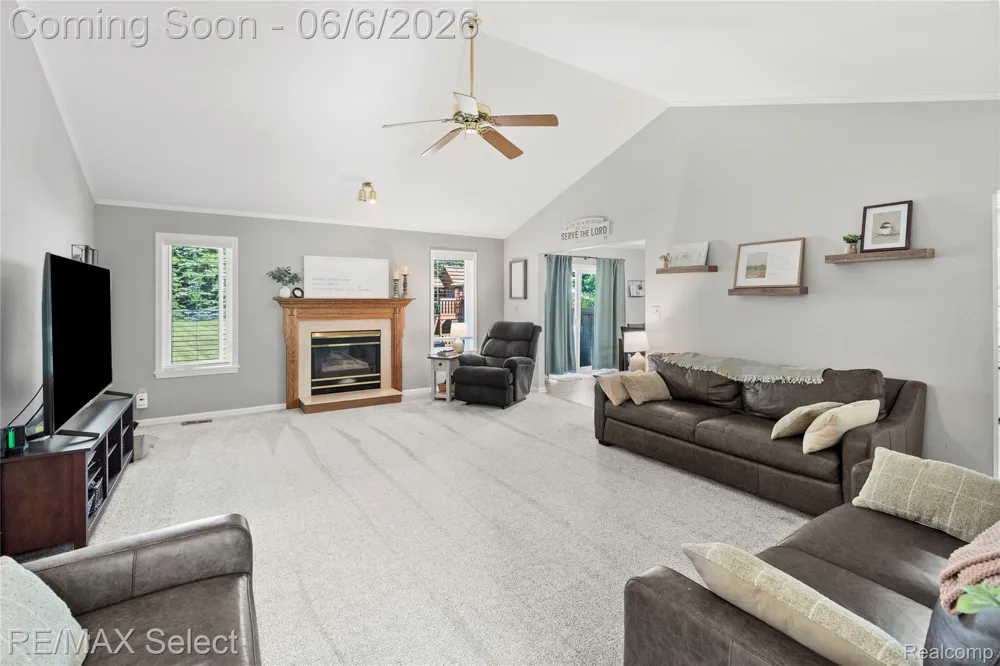 2288 Lost Creek Drive Clayton Charter Township, MI 48433