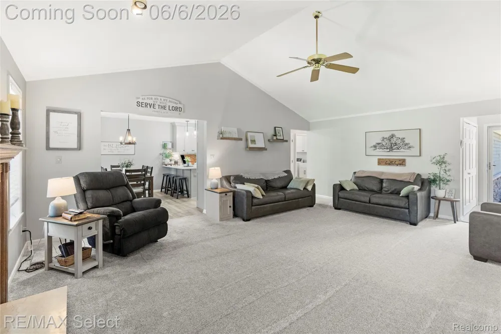 2288 Lost Creek Drive Clayton Charter Township, MI 48433