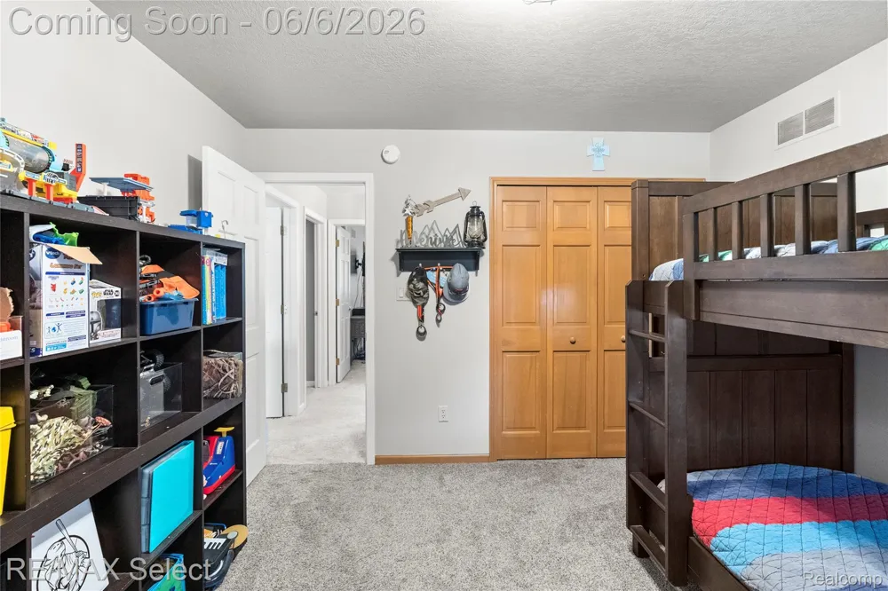 2288 Lost Creek Drive Clayton Charter Township, MI 48433