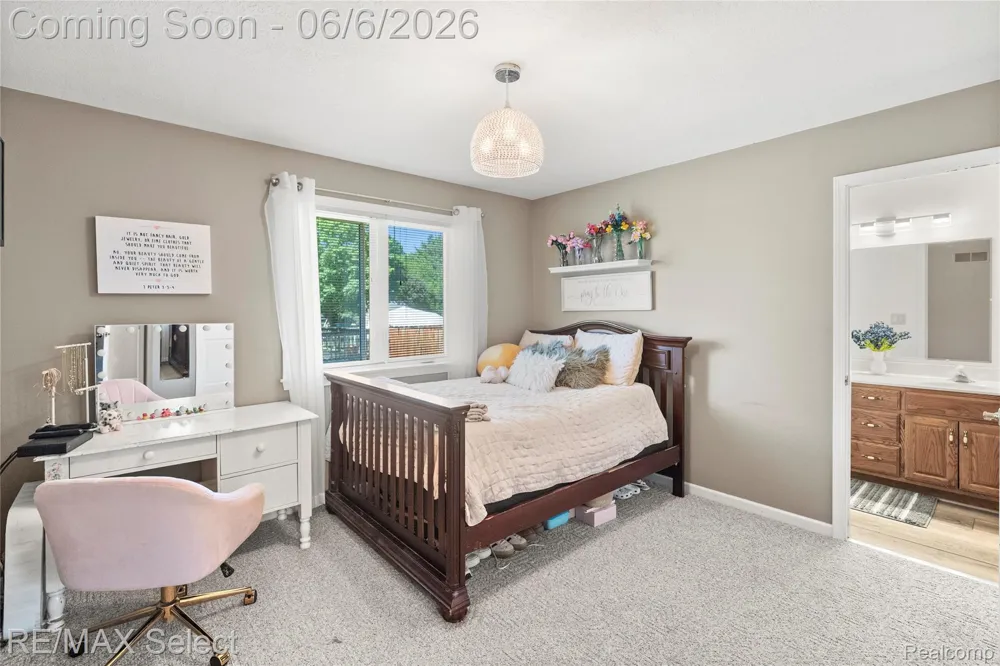 2288 Lost Creek Drive Clayton Charter Township, MI 48433