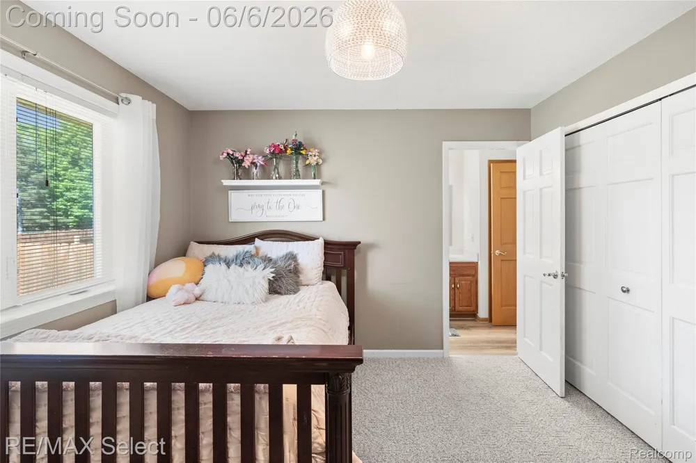 2288 Lost Creek Drive Clayton Charter Township, MI 48433