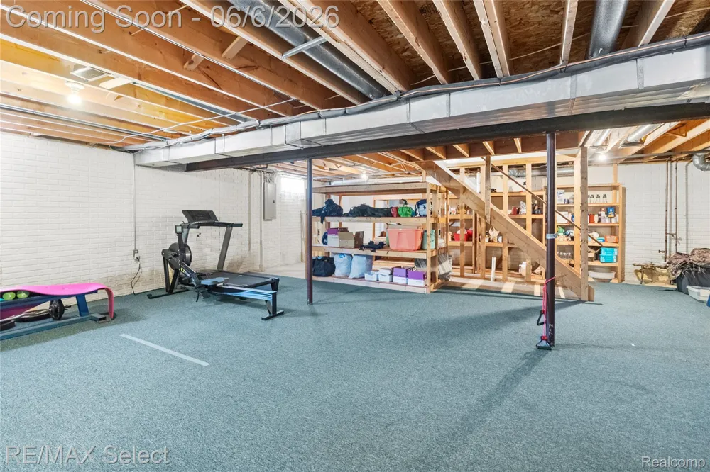 2288 Lost Creek Drive Clayton Charter Township, MI 48433