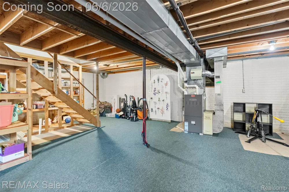 2288 Lost Creek Drive Clayton Charter Township, MI 48433