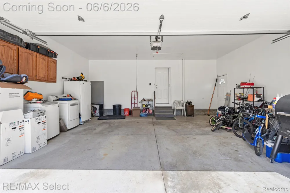 2288 Lost Creek Drive Clayton Charter Township, MI 48433
