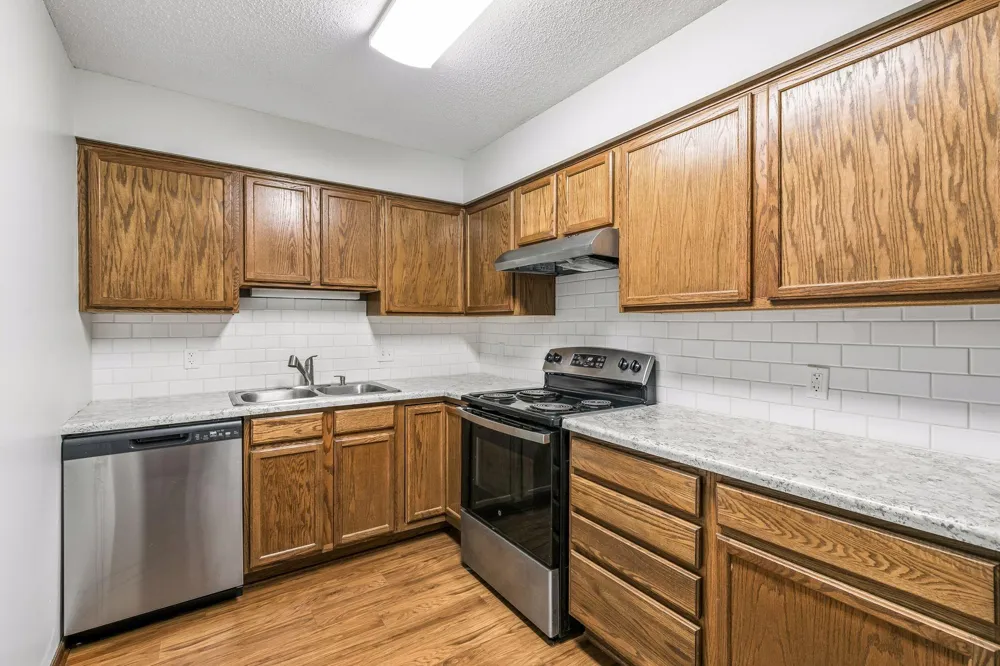 4165 Hilltop Point #102 Eagan, MN 55123