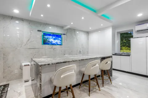 552 Dreamland Road