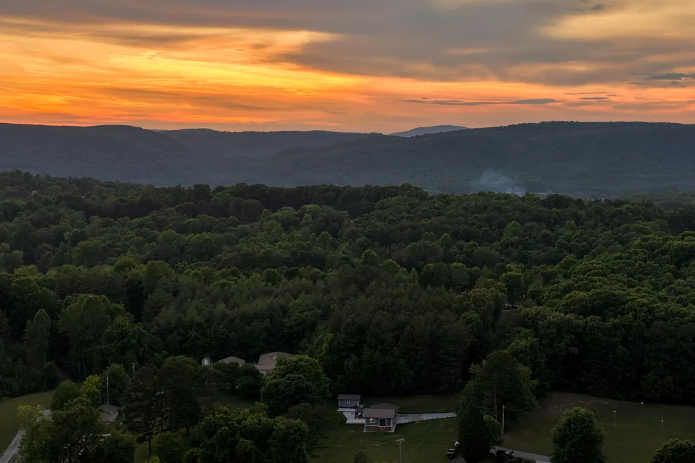 552 Dreamland Road Spring City, TN 37381