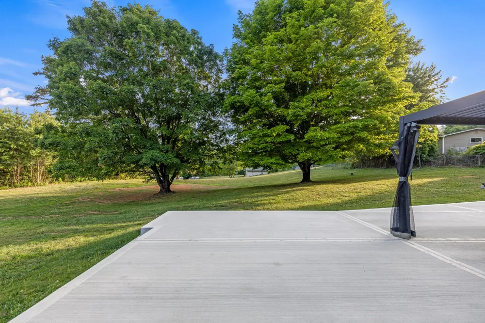 552 Dreamland Road Spring City, TN 37381