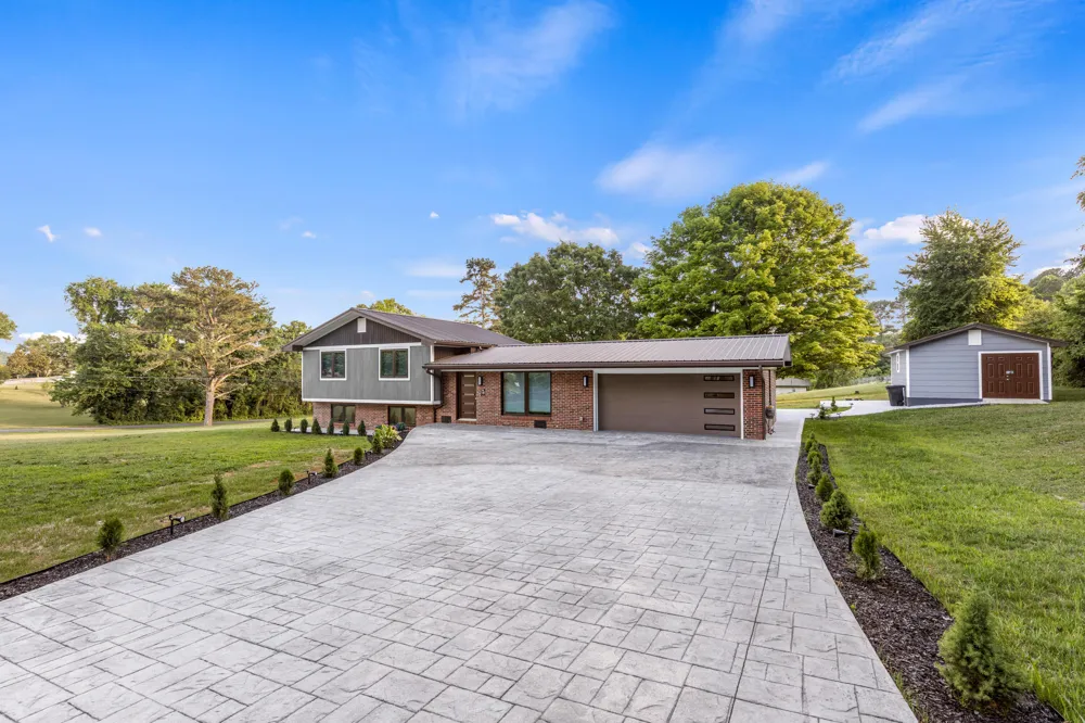 552 Dreamland Road Spring City, TN 37381