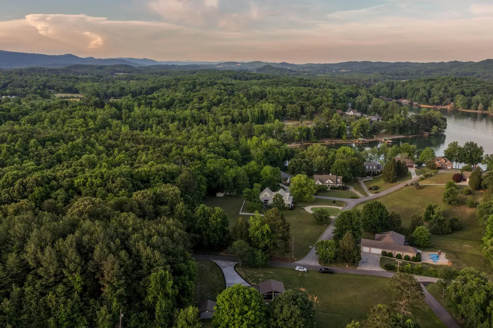 552 Dreamland Road Spring City, TN 37381
