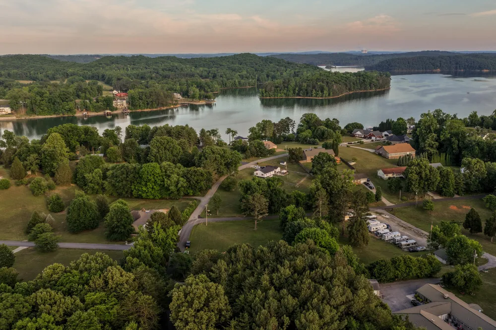 552 Dreamland Road Spring City, TN 37381