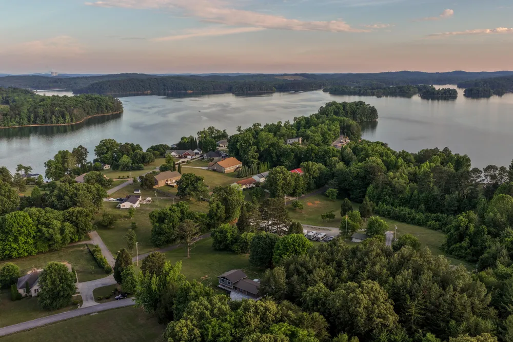 552 Dreamland Road Spring City, TN 37381