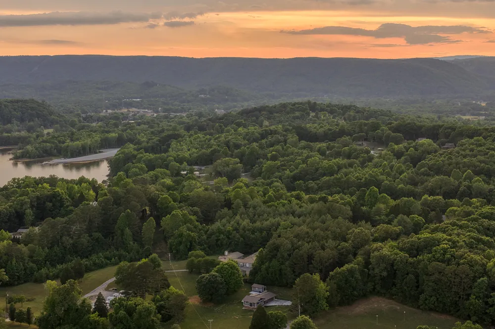 552 Dreamland Road Spring City, TN 37381