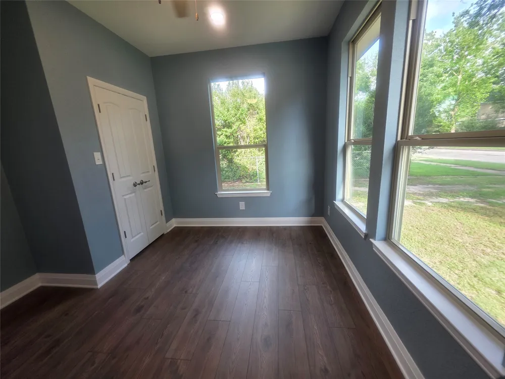 503 W Elm Street Olney, TX 76374