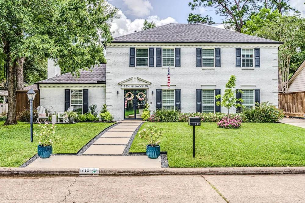715 Thistlewood Drive