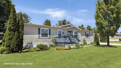 13675 Iris Lane