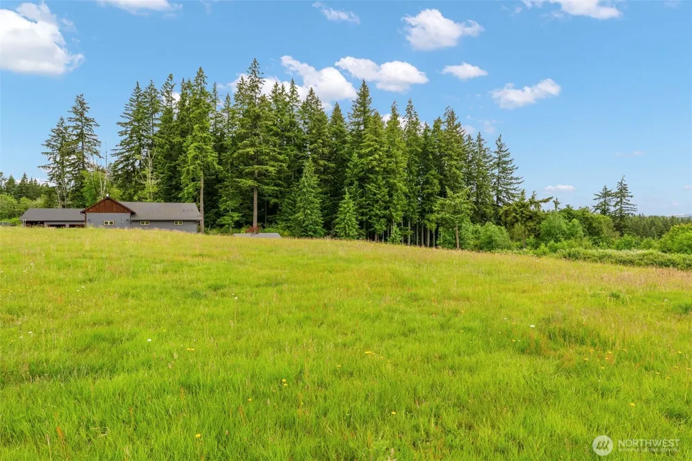 255 Twin Peak Drive Castle Rock, WA 98611