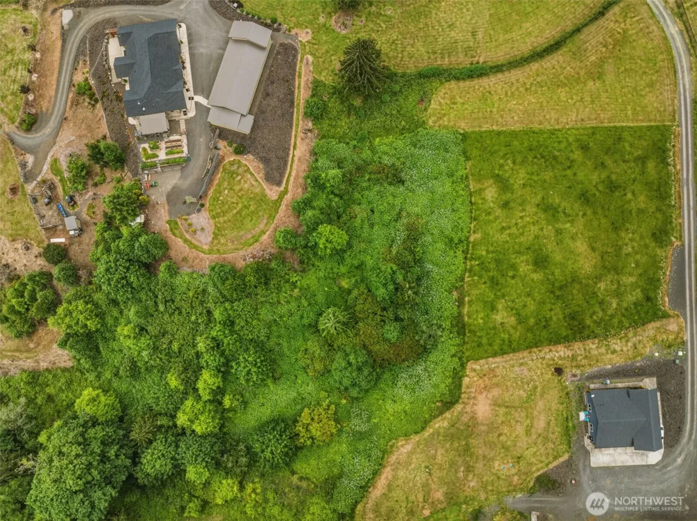 255 Twin Peak Drive Castle Rock, WA 98611