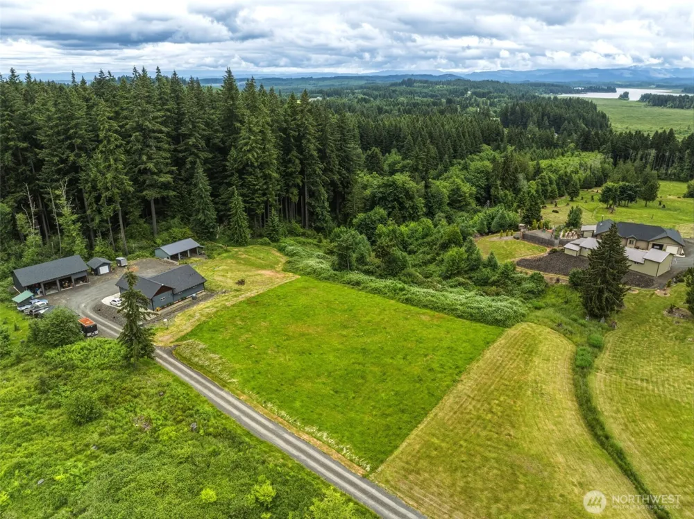 255 Twin Peak Drive Castle Rock, WA 98611