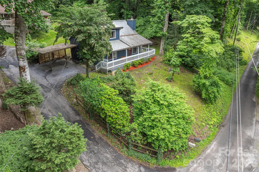 100 Bristol Lane Maggie Valley, NC 28751