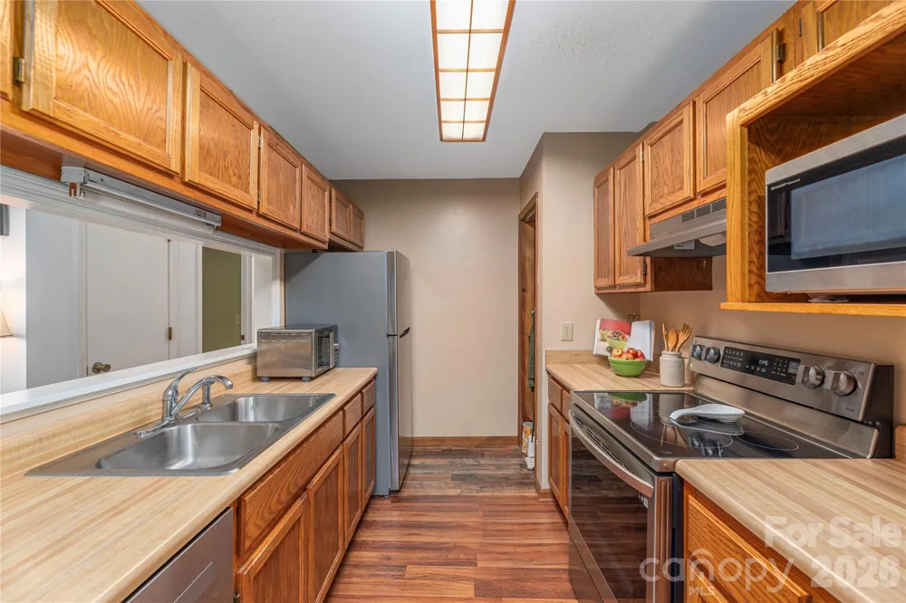 100 Bristol Lane Maggie Valley, NC 28751